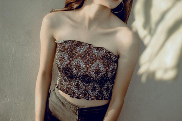 Comment Identifier et Choisir une Mode Éco-Responsable Face à la Mode Traditionnelle ?